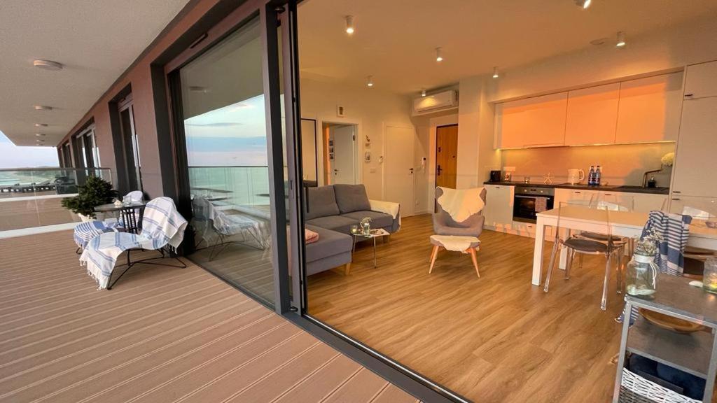 Apartament Morski Widok Nautic Park 51 Darlowko Exterior photo